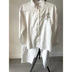 Vintage KayAnna White Matte Satin Sleep Set Embroidered Floral Details Size Med